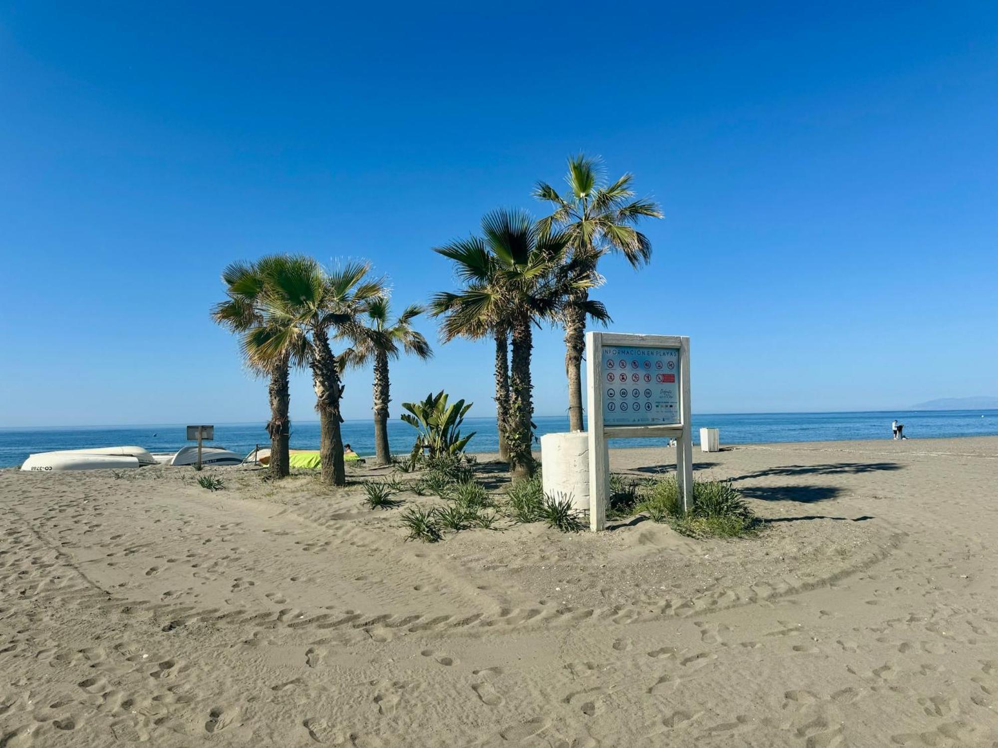 Strandnaera Boende I Torrox Costa Esterno foto