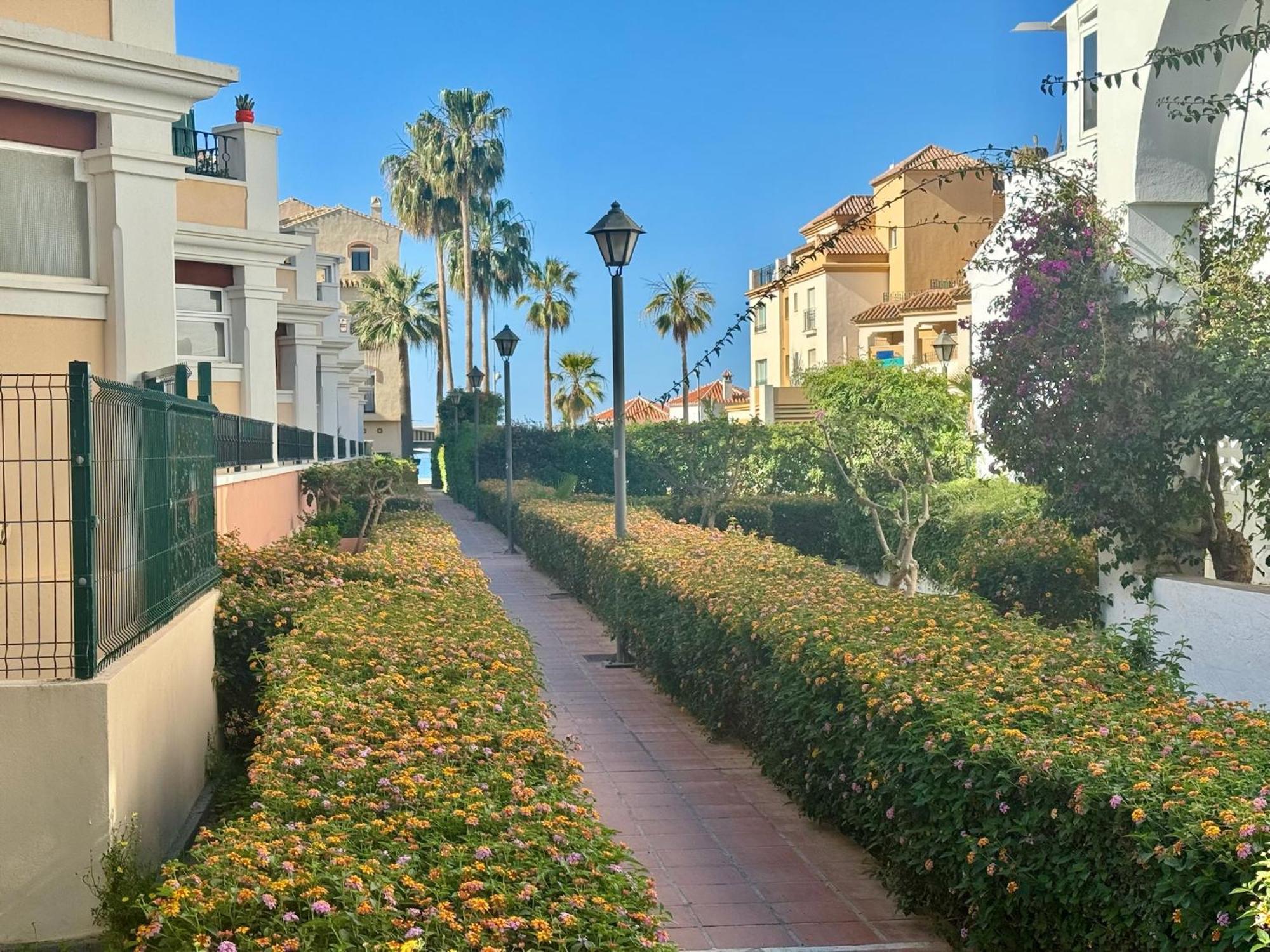 Strandnaera Boende I Torrox Costa Esterno foto